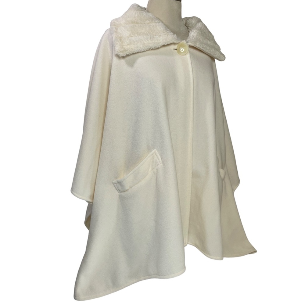 Luxury Cape Coat Fur Collar Button Shawl Wrap Winter White Ivory Whimsy Coquette - Picture 3 of 13